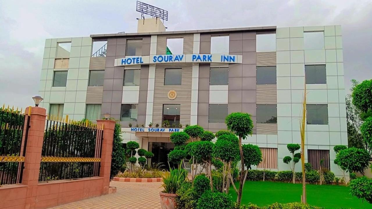 Hotel Sourav Park Inn Agra Agra  Esterno foto